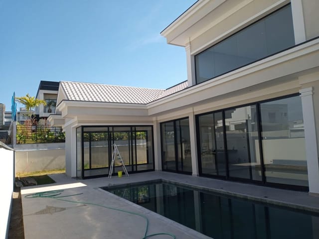 Casa com 700m² 4 quartos e 6 banheiros, à venda, no bairro Condomínio Reserva do Paratehy em São José dos Campos