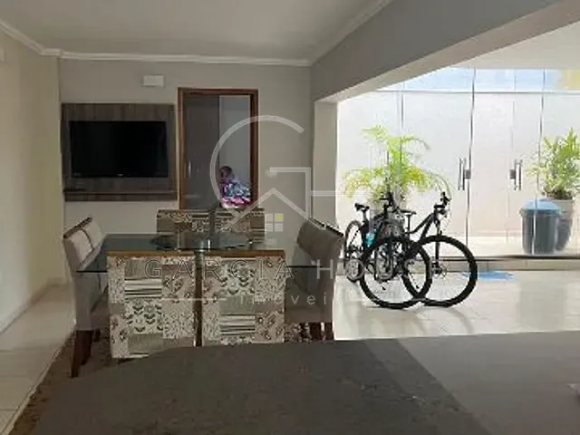 Casa 4 quartos e 4 banheiros, à venda, no bairro Parque São José  em Cravinhos