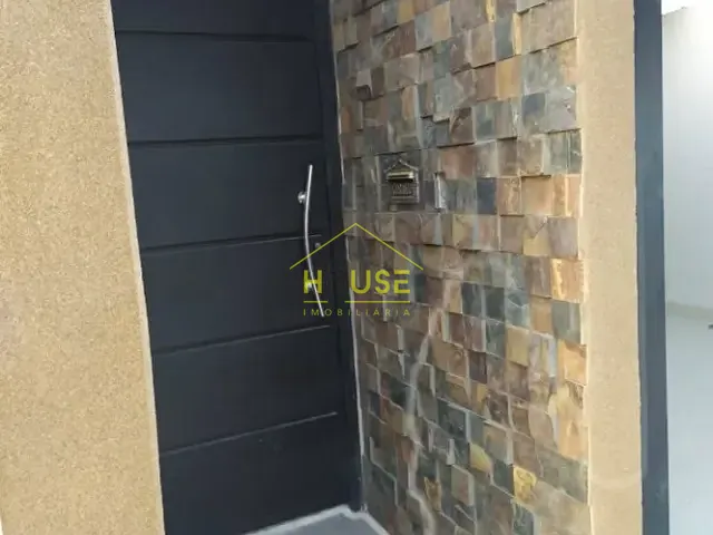 Casa 2 quartos e 2 banheiros, à venda, no bairro Parque Universitário em Fernandópolis