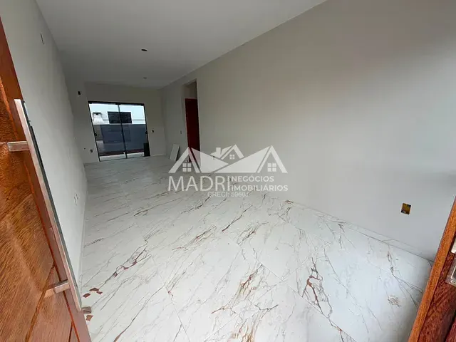Casa 2 quartos e 2 banheiros, à venda, no bairro Guarda do Cubatão em Palhoça