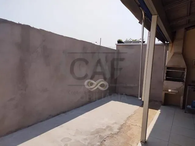Casa com 140m² 2 quartos e 1 banheiro, para alugar, no bairro Residencial Van Den Broek em Holambra