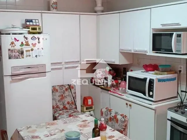 Casa com 125m² 3 quartos e 1 banheiro, à venda, no bairro Veloso em Osasco