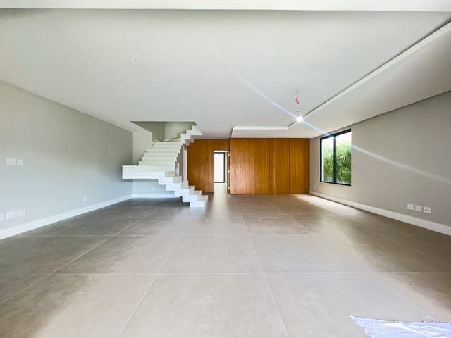 Casa com 450m² 5 quartos e 8 banheiros, à venda, no bairro Barra da Tijuca em Rio de Janeiro