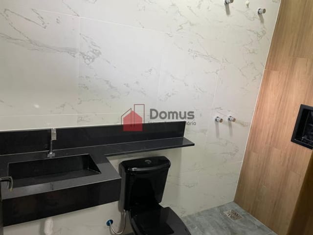 Casa com 200m², à venda, no bairro Residencial Vila Romana em Pindamonhangaba