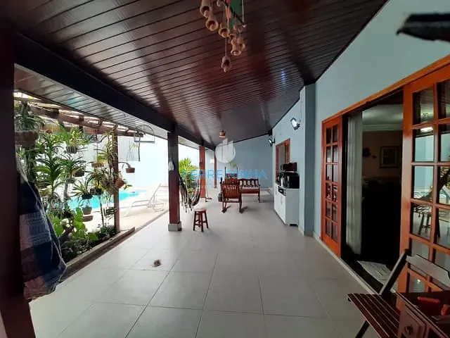 Casa 4 quartos e 4 banheiros, para alugar, no bairro Urbanova em São José dos Campos