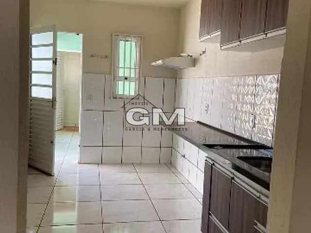 Casa 2 quartos e 1 banheiro, à venda, no bairro Jardim Cristo Redentor em Ribeirão Preto