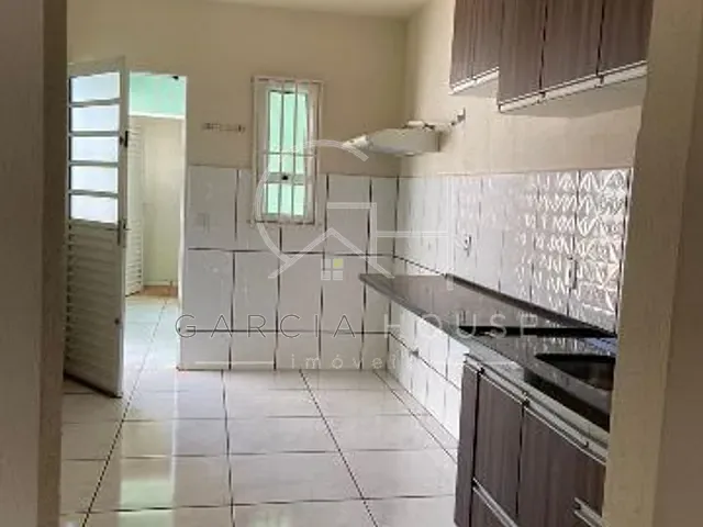 Casa 2 quartos e 1 banheiro, à venda, no bairro Jardim Cristo Redentor em Ribeirão Preto