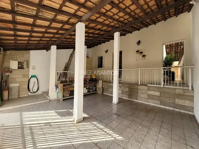 Casa com 188m² 2 quartos e 2 banheiros, à venda, no bairro Jardim Saira em Sorocaba