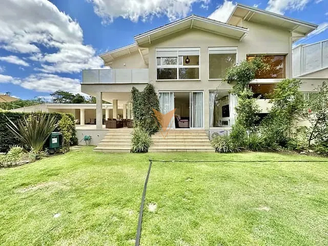 Casa 3 quartos e 7 banheiros, à venda, no bairro Recanto Impla em Carapicuíba
