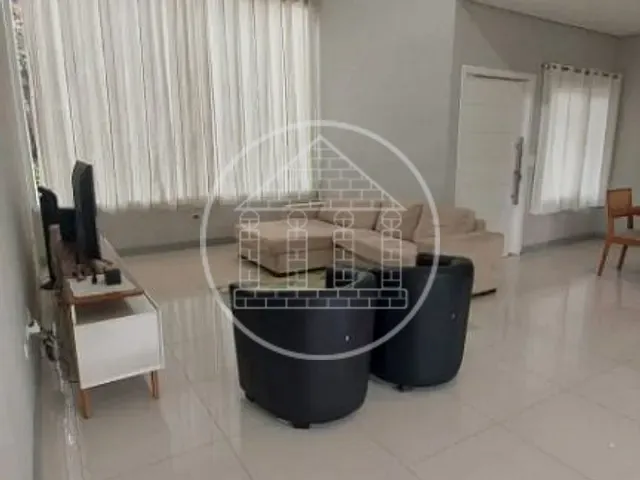 Casa com 940m² 3 quartos e 2 banheiros, à venda, no bairro Lagoa Grande em Embu-Guaçu