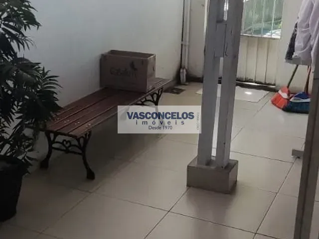 Casa com 206m² 3 quartos e 1 banheiro, à venda, no bairro Jardim Ismênia em São José dos Campos
