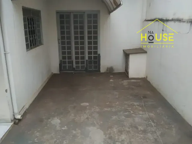 Casa 2 quartos e 1 banheiro, à venda, no bairro Vila América em Votuporanga