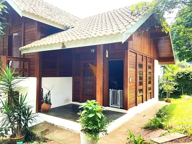 Casa 2 quartos e 2 banheiros, à venda, no bairro Chácara Roselândia em Cotia