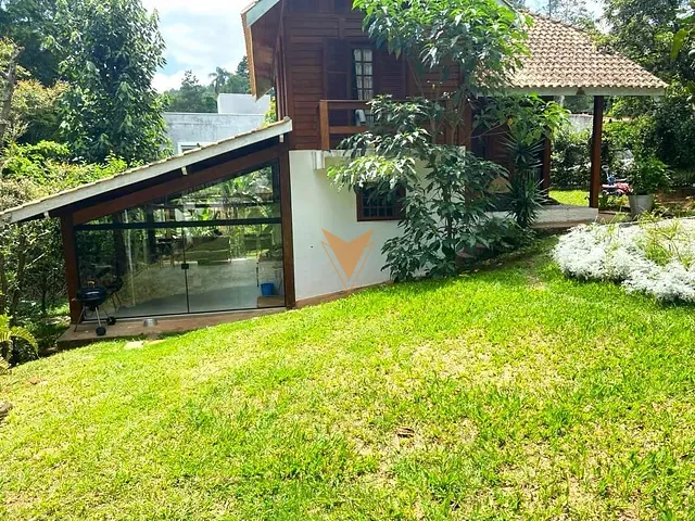 Casa 2 quartos e 2 banheiros, à venda, no bairro Chácara Roselândia em Cotia