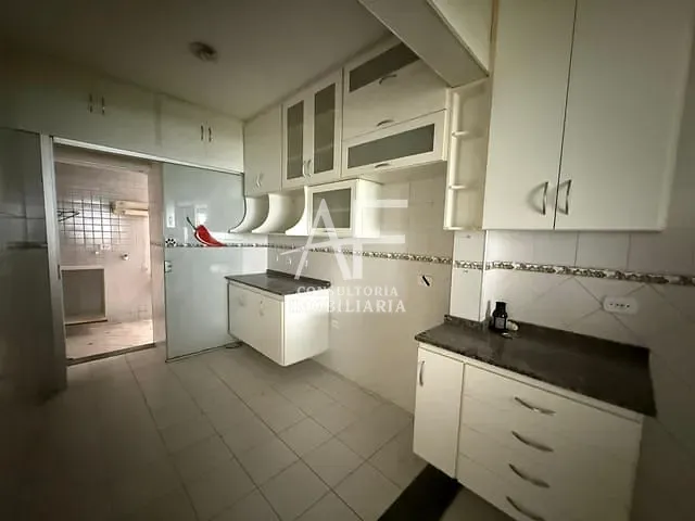 Casa com 250m² 3 quartos e 3 banheiros, para alugar, no bairro Parque Esperança em Taubaté