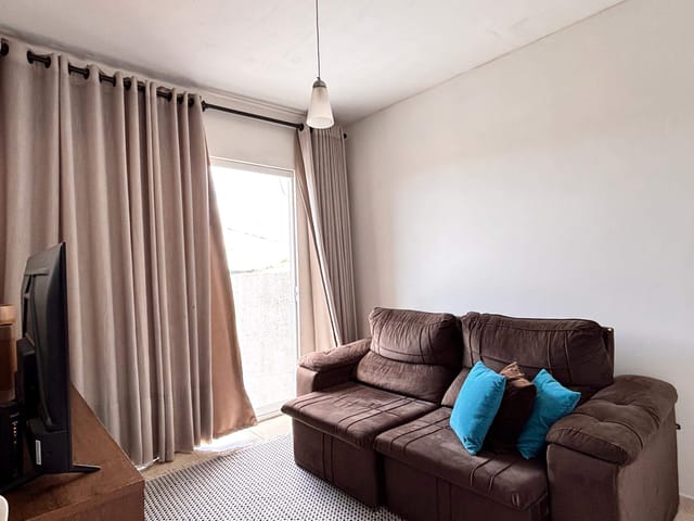 Casa com 180m² 3 quartos e 2 banheiros, à venda, no bairro Oficinas em Ponta Grossa