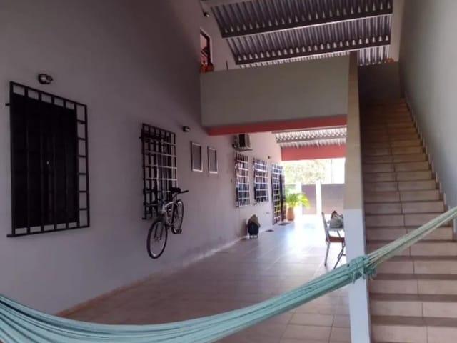 Casa 4 quartos e 2 banheiros, à venda, no bairro centro em São Francisco de Itabapoana