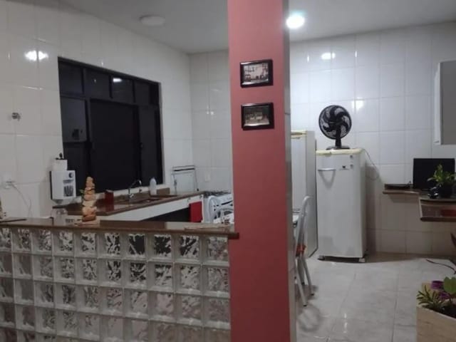 Casa 4 quartos e 2 banheiros, à venda, no bairro centro em São Francisco de Itabapoana
