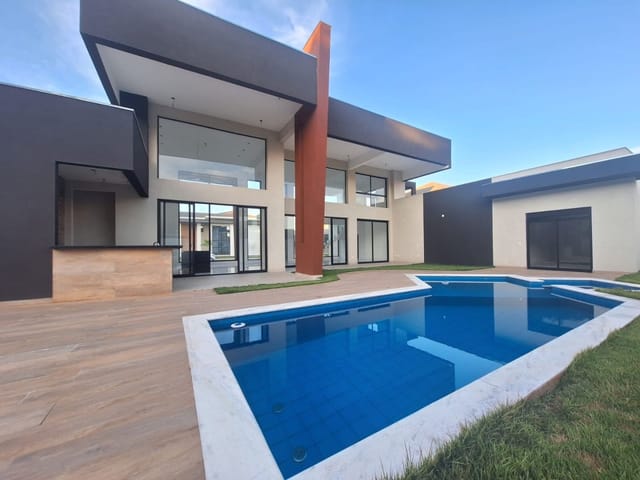 Casa com 775m² 4 quartos e 6 banheiros, à venda, no bairro Condomínio Residencial Colinas do Paratehy em São José dos Campos
