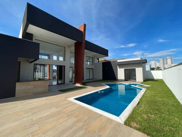 Casa com 775m² 4 quartos e 6 banheiros, à venda, no bairro Condomínio Residencial Colinas do Paratehy em São José dos Campos