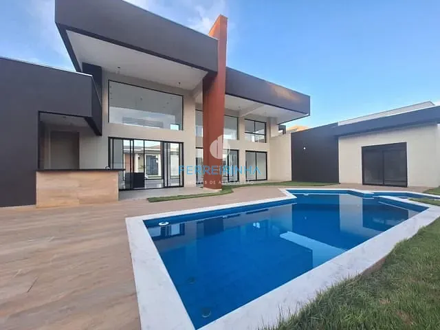 Casa com 775m² 4 quartos e 6 banheiros, à venda ou para alugar, no bairro Urbanova  em São José dos Campos