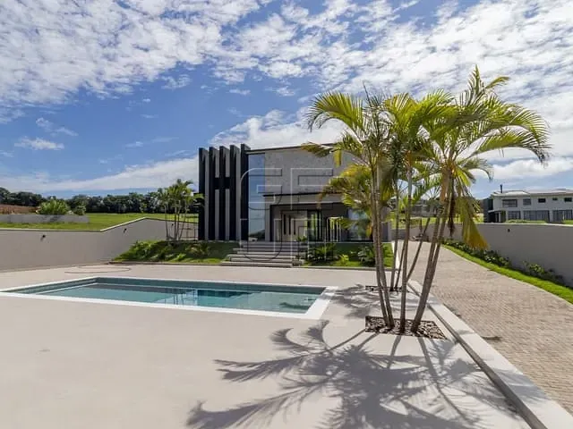 Casa com 1543m² 4 quartos e 5 banheiros, à venda, no bairro Rodovia em Sertanópolis
