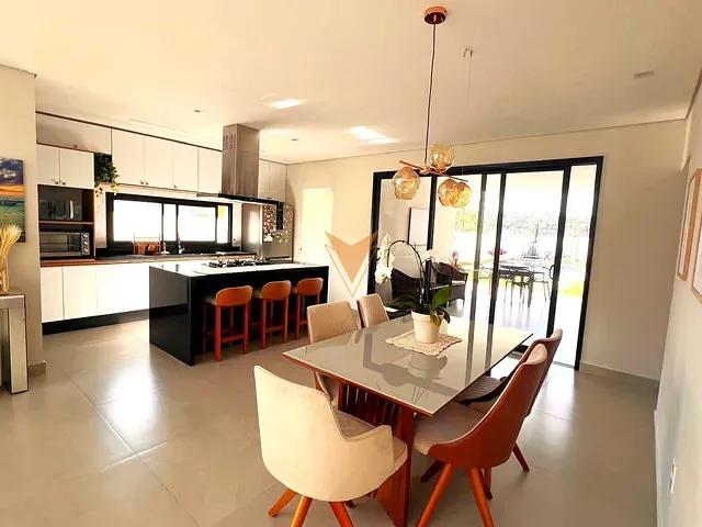 Casa 4 quartos e 6 banheiros, à venda, no bairro Jardim do Golf I em Jandira