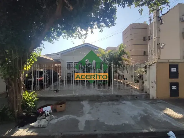 Casa com 300m² 3 quartos e 2 banheiros, à venda, no bairro Vila Santo Antônio em Araçatuba