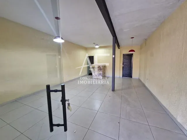 Casa com 90m², para alugar, no bairro Vila São Geraldo em Taubaté