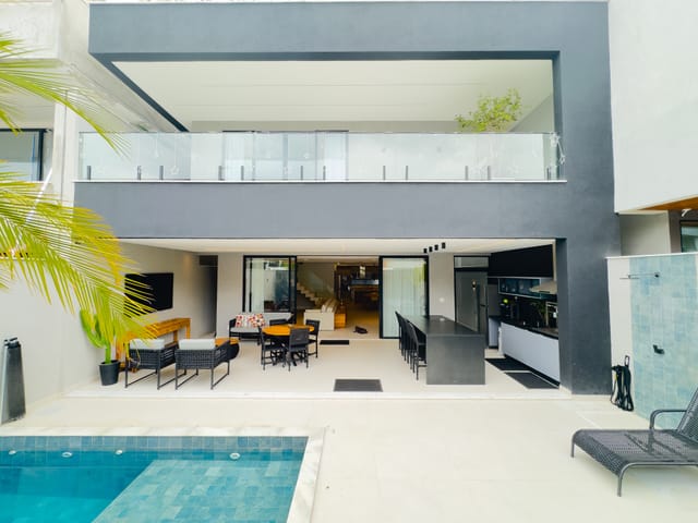 Casa com 370m² 4 quartos e 6 banheiros, à venda, no bairro Recreio dos Bandeirantes em Rio de Janeiro