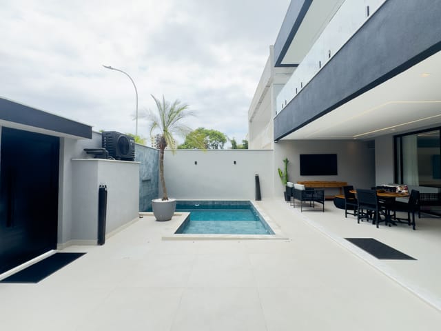Casa com 370m² 4 quartos e 6 banheiros, à venda, no bairro Recreio dos Bandeirantes em Rio de Janeiro