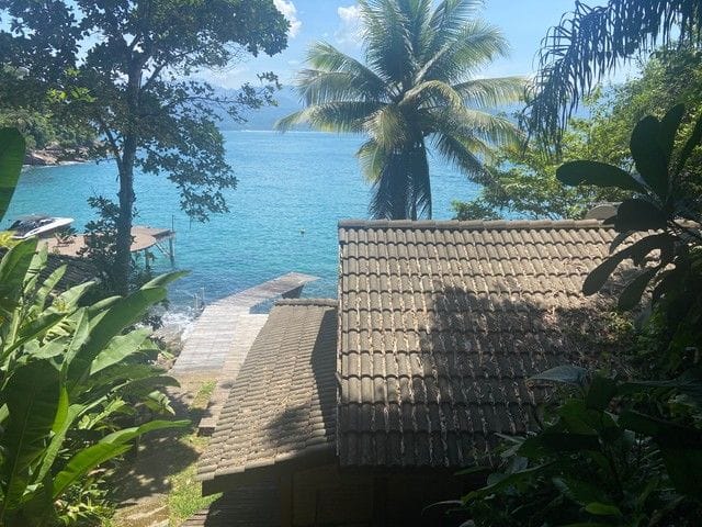 Foto do Casa - Casa com 2 dormitórios à venda, 2000 m² por R$ 3.200.000,00 - Ponta Grossa - Ubatuba/SP | INDEPENDENCE NEGOCIOS IMOBILIARIOS LTDA