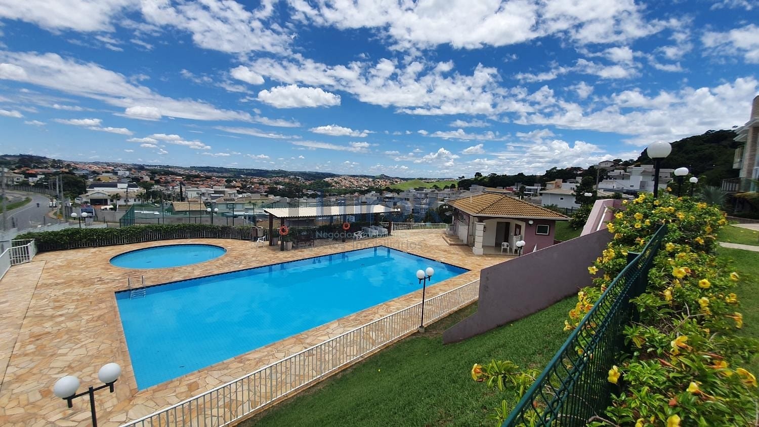 Casa, 3 quartos, 244 m² - Foto 35