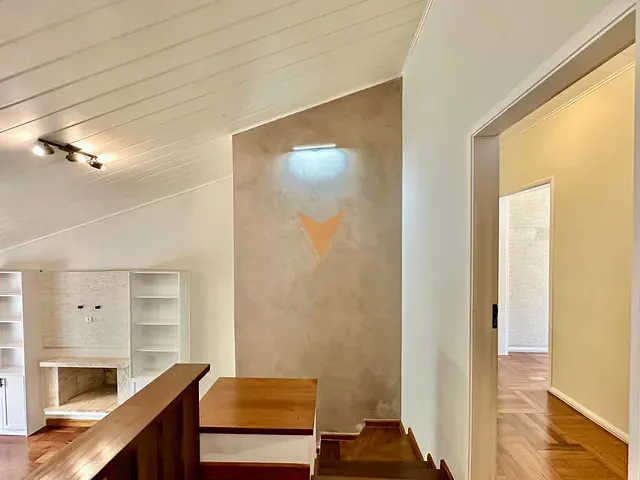 Casa 4 quartos e 4 banheiros, à venda, no bairro Chácaras do Refúgio-Granja Viana em Cotia