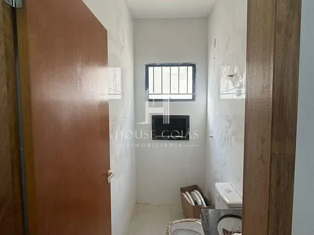 Casa com 203m² 3 quartos e 1 banheiro, à venda, no bairro Jardim Buriti Sereno em Aparecida de Goiânia