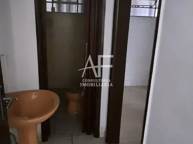 Casa com 250m², à venda, no bairro Centro em Taubaté