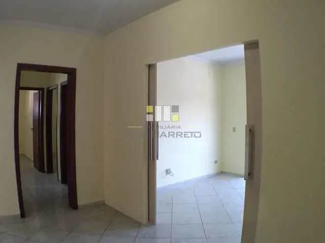 Casa 3 quartos e 1 banheiro, para alugar, no bairro Jardim São Carlos em Sumaré