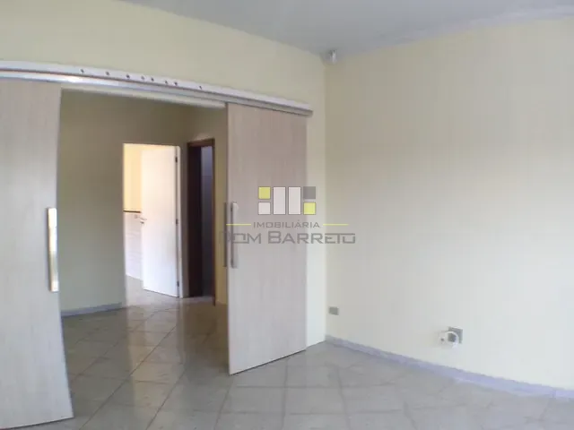 Casa 3 quartos e 1 banheiro, para alugar, no bairro Jardim São Carlos em Sumaré
