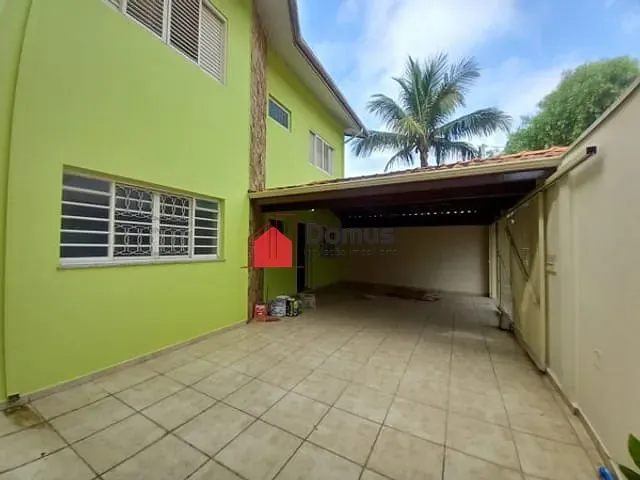 Casa para alugar, no bairro Triângulo em Pindamonhangaba