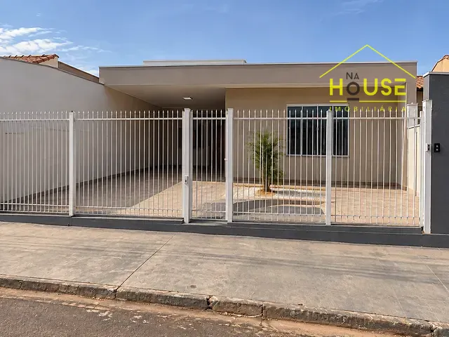 Casa 2 quartos e 1 banheiro, à venda, no bairro Centro em Fernandópolis