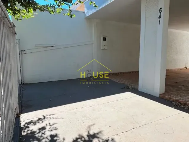 Casa 2 quartos e 1 banheiro, à venda, no bairro Centro em Fernandópolis