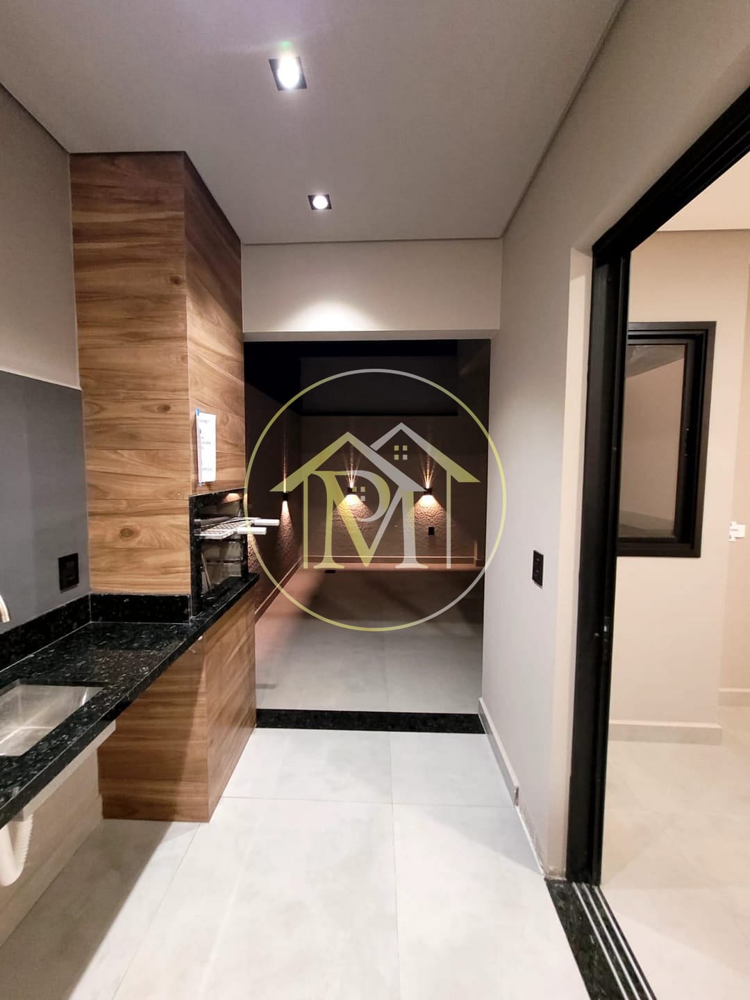 Casa à venda com 3 quartos, 122m² - Foto 11