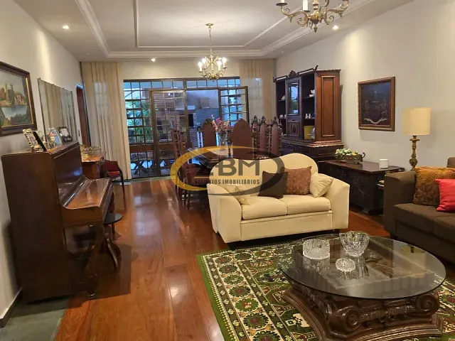 Casa com 318m² 3 quartos e 5 banheiros, à venda, no bairro Jardim Alvorada em Londrina