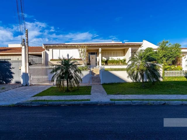 Casa 4 quartos e 5 banheiros, à venda, no bairro Jardim das Américas em Curitiba