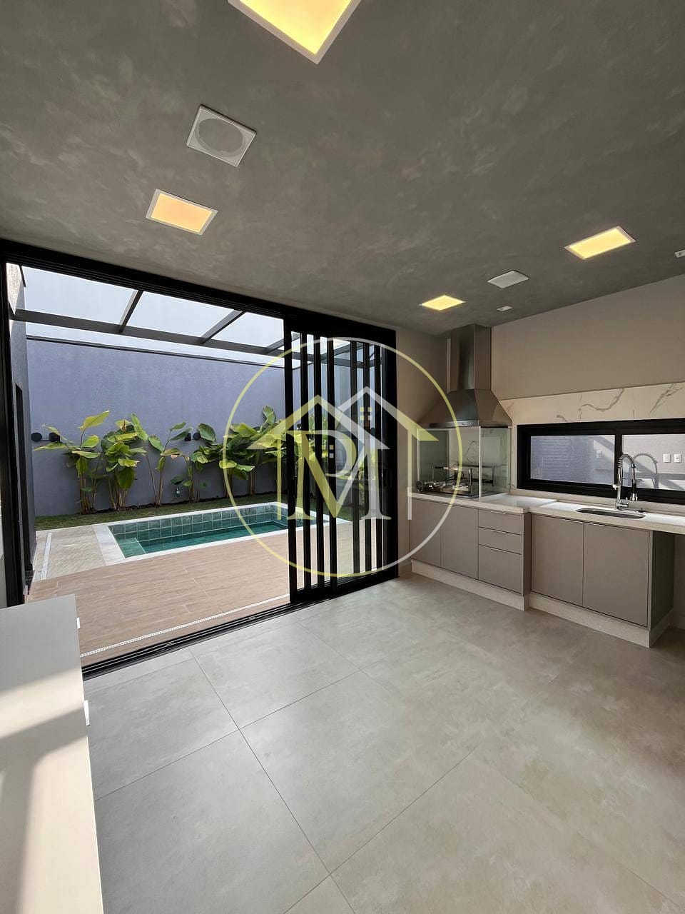 Casa à venda com 3 quartos, 181m² - Foto 12