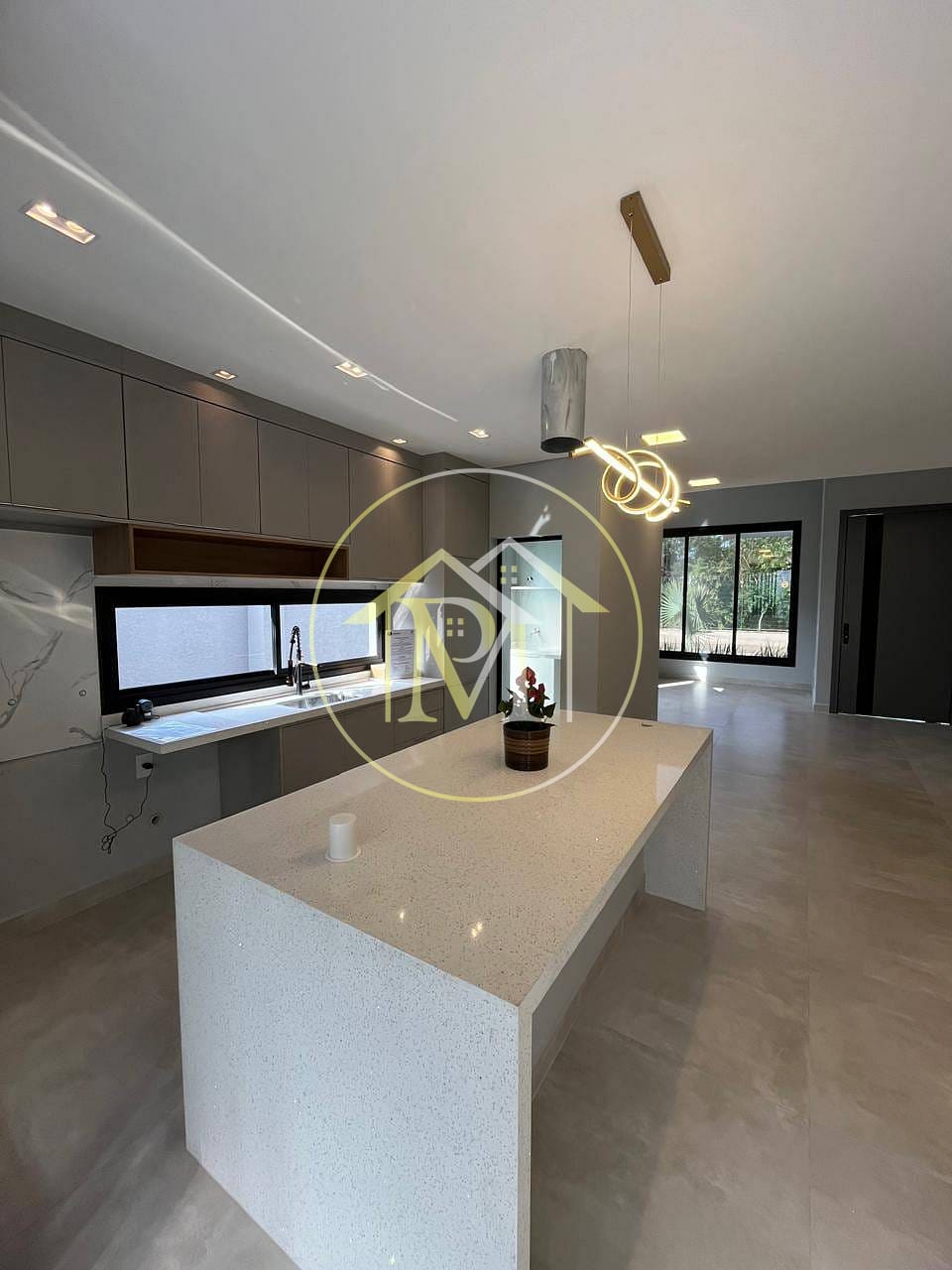 Casa à venda com 3 quartos, 181m² - Foto 14
