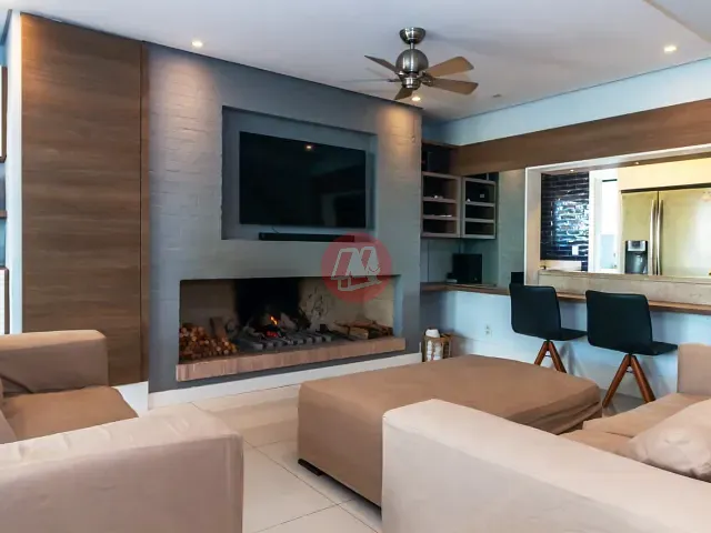 Casa com 156m² 3 quartos e 4 banheiros, à venda, no bairro Lomba do Pinheiro em Porto Alegre