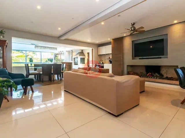 Casa com 156m² 3 quartos e 4 banheiros, à venda, no bairro Lomba do Pinheiro em Porto Alegre
