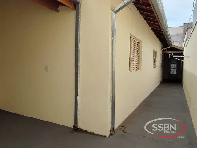 Casa 2 quartos e 1 banheiro, para alugar, no bairro Jardim Capuava em Nova Odessa