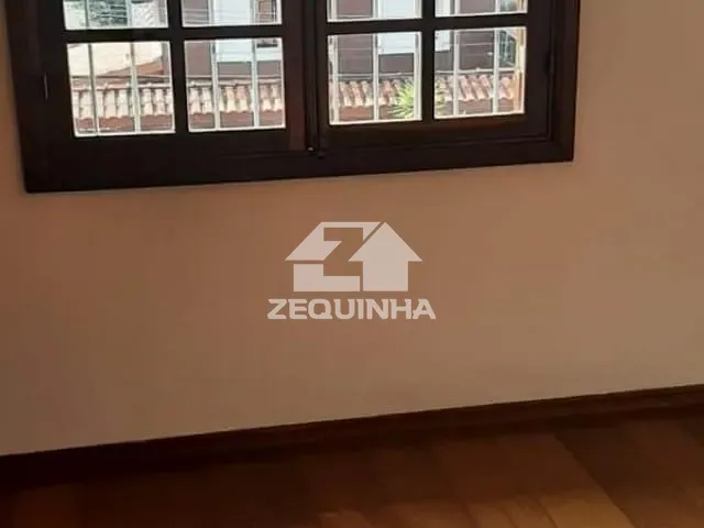 Casa com 300m² 5 quartos e 4 banheiros, à venda, no bairro Vila Yara em Osasco